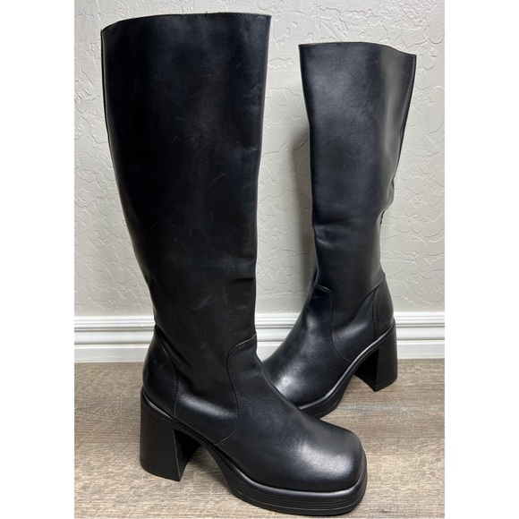 NEW STEVE MADDEN Fanatik Chunnky Heel boots Black Vegan Leather Size 10 - Picture 2 of 11